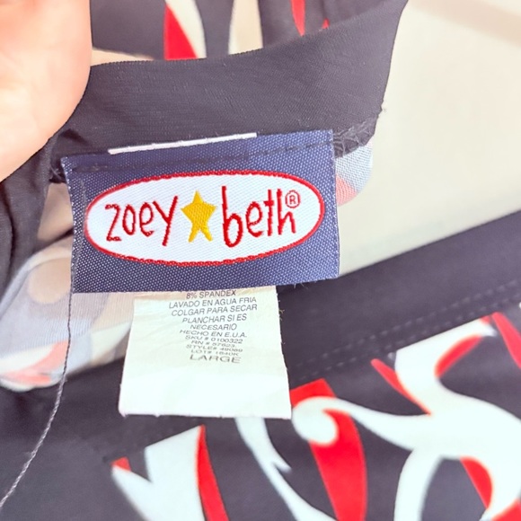 4/$10🎄 Vintage Y2K Black White & Red Swirl Dress w Cap Sleeve & Deep V-Neck - Picture 6 of 9